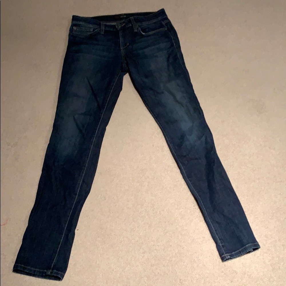 Joe’s Jeans “The Skinny” size 28